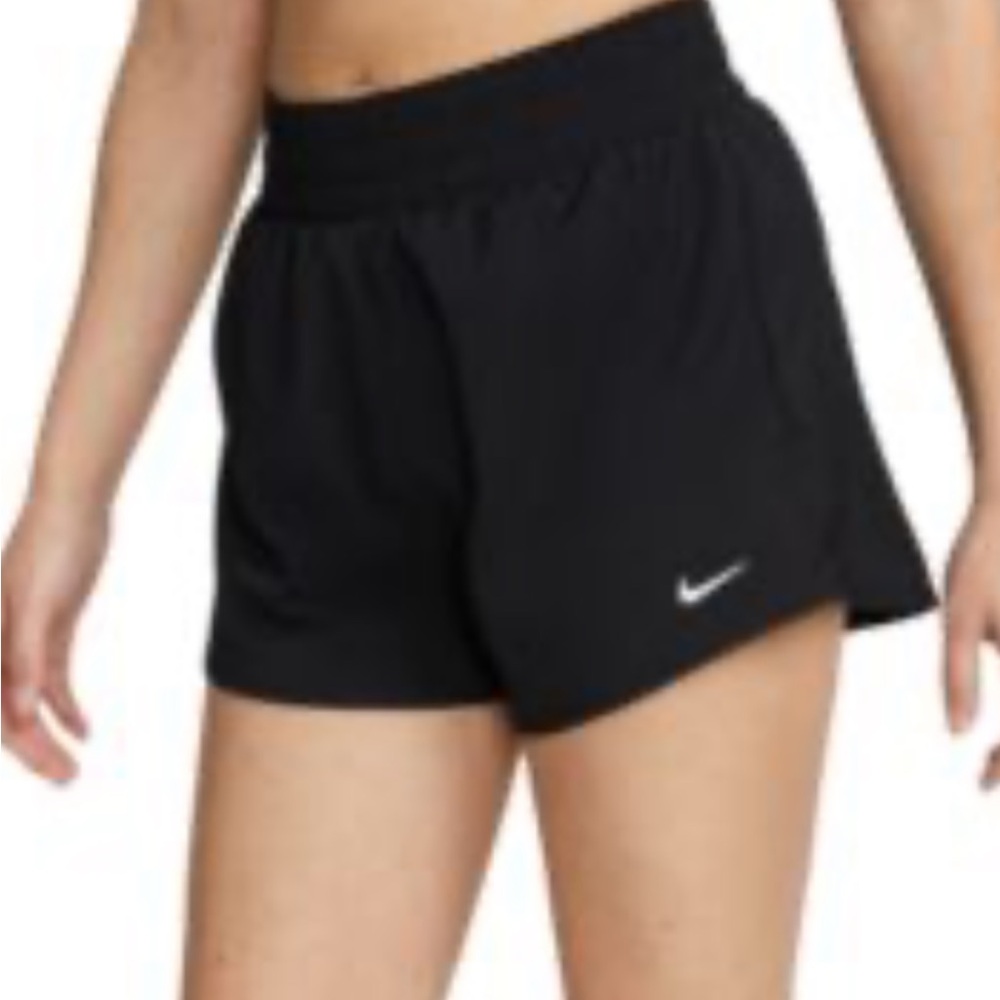 Nike Women's Black Shorts size medium